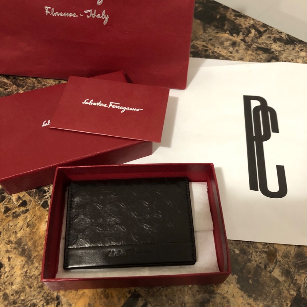 Salvatore Ferragamo Card Holder - Picture 6 of 11